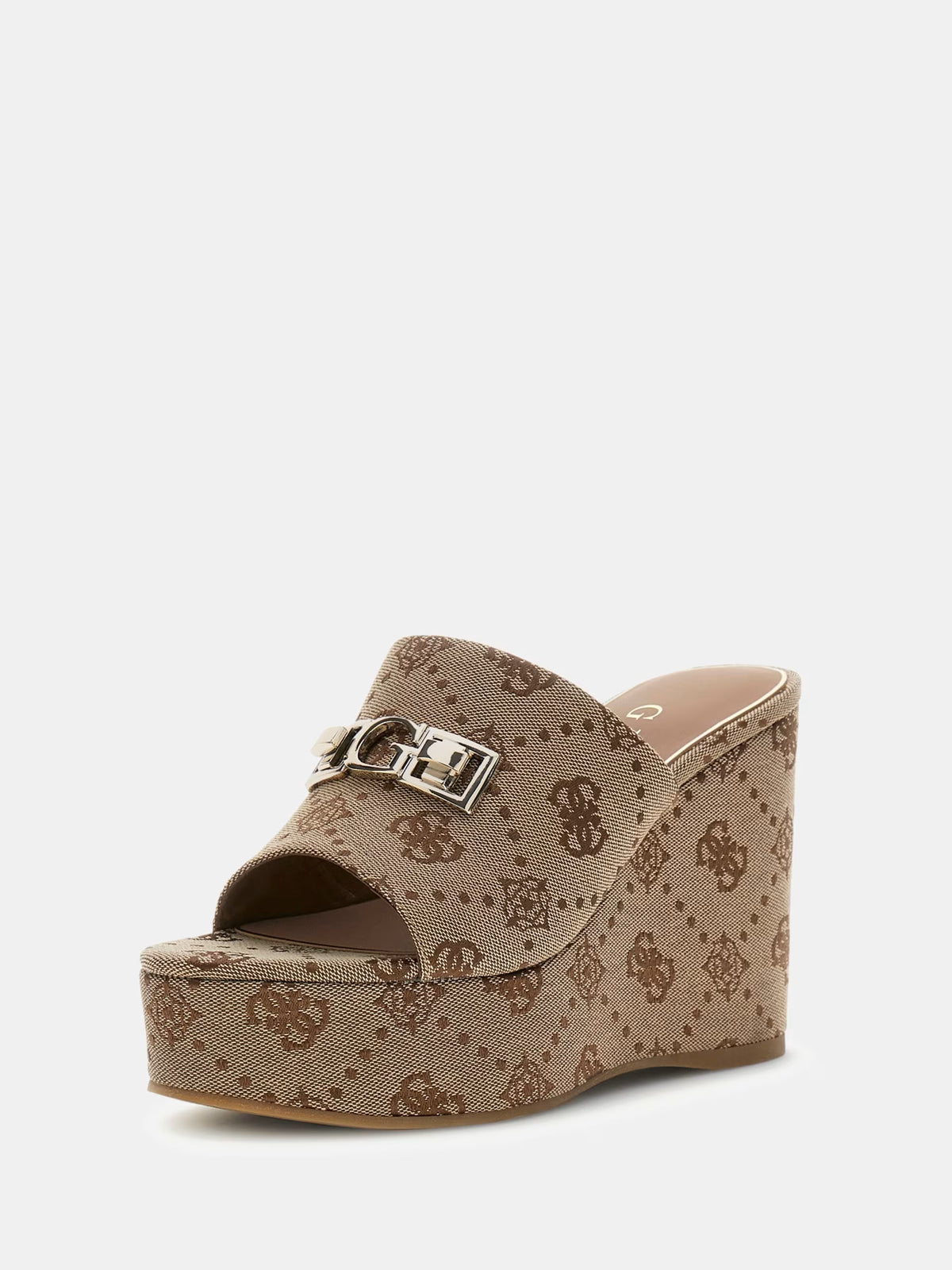 Cuña con el logotipo de Evenza G