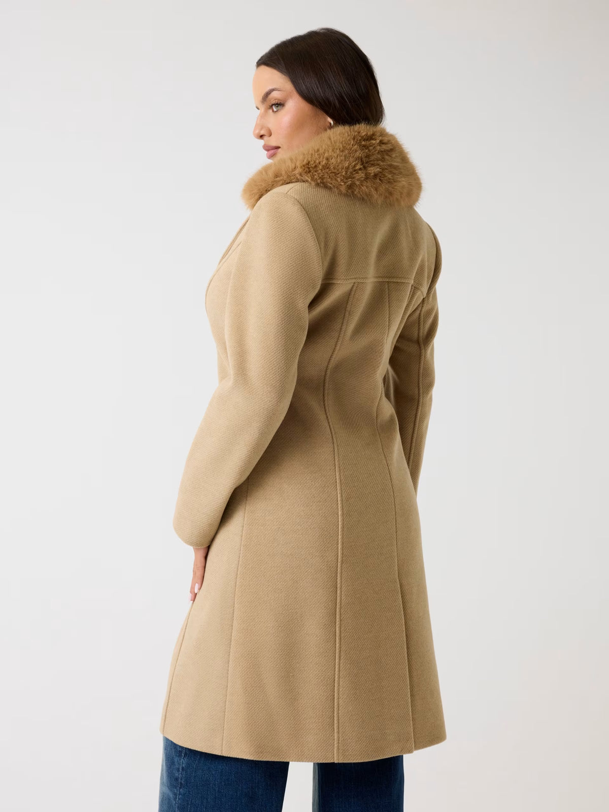 Abrigo con cinturón de mezcla de lana